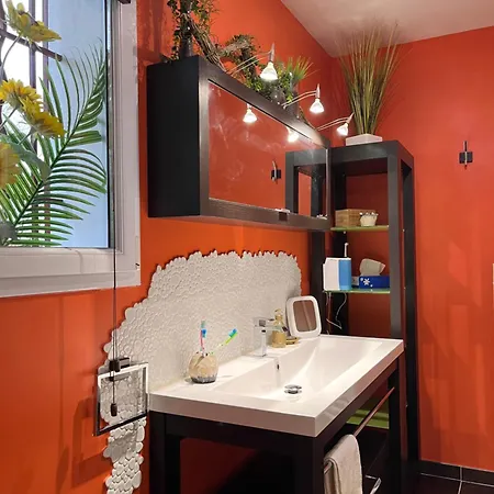 Maison Grande Terrasse, Jacuzzi, Jardin Au Calme