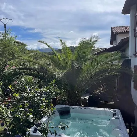 Villa Maison Grande Terrasse, Jacuzzi, Jardin Au Calme Saint-Pée-sur-Nivelle