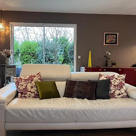Maison Grande Terrasse, Jacuzzi, Jardin Au Calme * Saint-Pée-sur-Nivelle