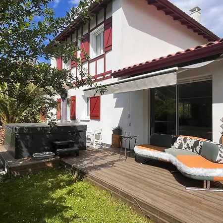 Maison Grande Terrasse, Jacuzzi, Jardin Au Calme 圣皮索内维尔